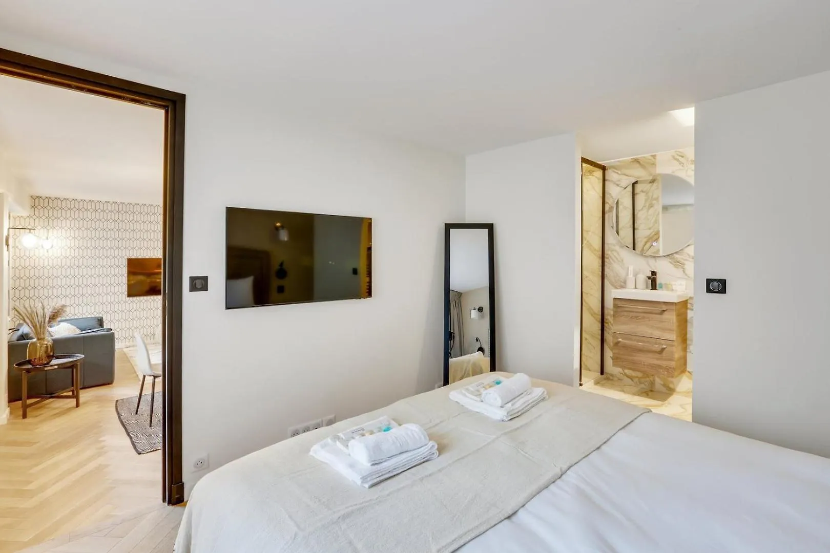 217 Suite Trocadero - Superbe Appartement A Paříž 0*,